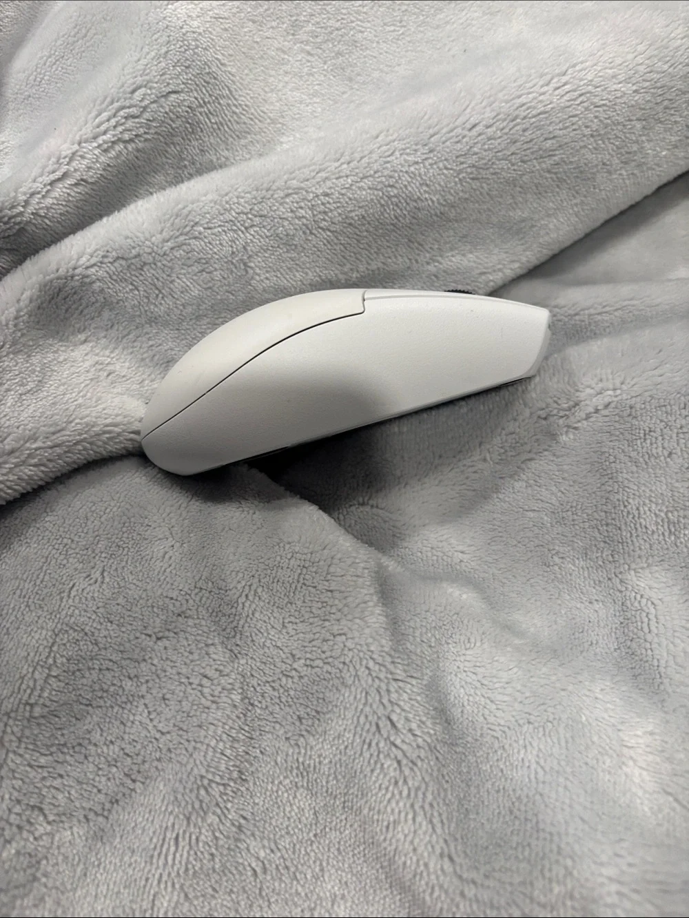 Logitech White Wireless Mouse with Black Scroll Accent